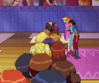 Totally Spies - La fureur des poupées Mandy